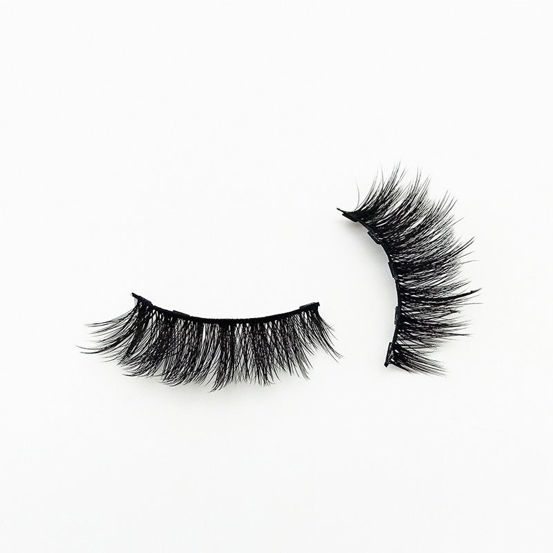 Three pairs of false eyelashes & Liquid Eyeliner - Magic Moon Store