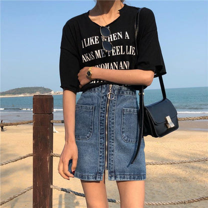 Denim skirt with zip