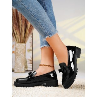 Patent Leather Glossy Tassel Mid Heel Retro Loafers - Magic Moon Store