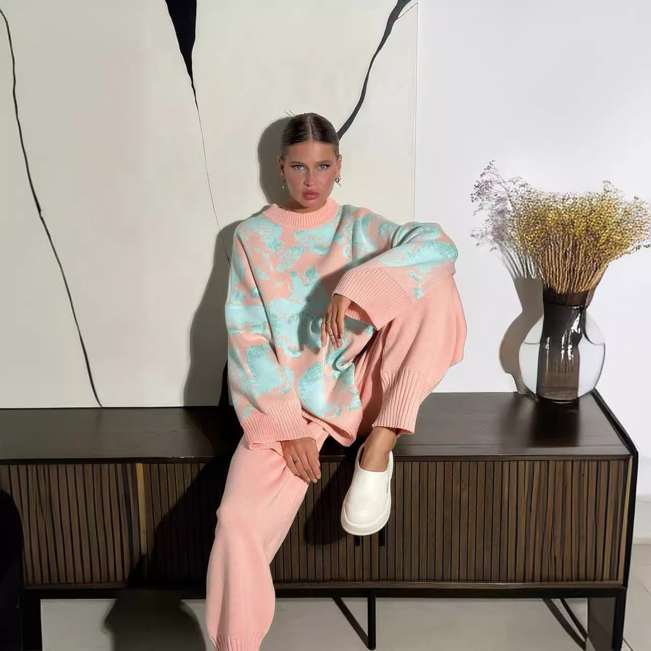 Contrast Color Sweater Straight-leg Trousers Set