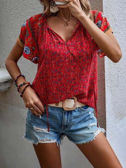 Printed V-neck Short-sleeved Loose T-Shirt