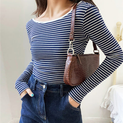 Long-sleeved Striped T-shirt Collar Back